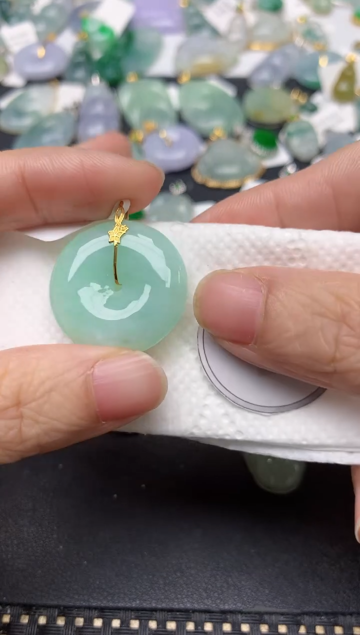 颈饰18K金镶嵌翡翠天然缅甸A货翡翠
