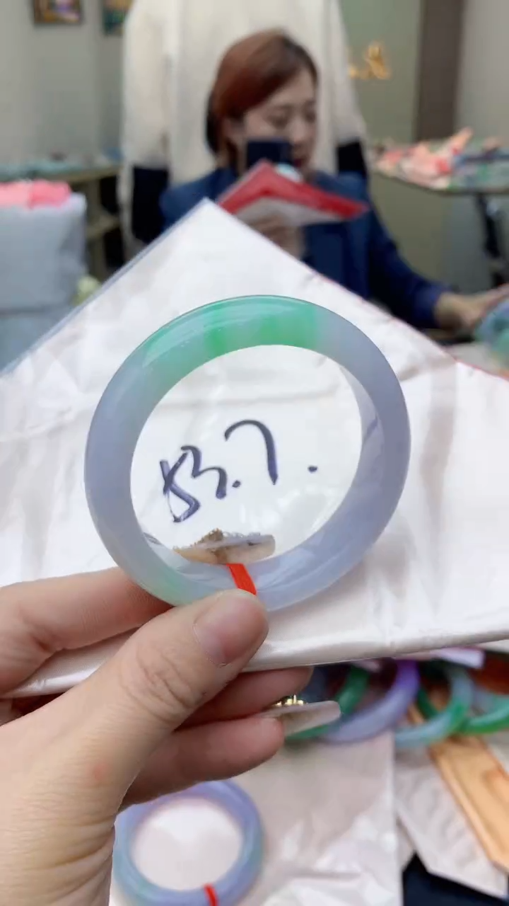 【闪购商品】翡翠手镯未镶嵌0062374330