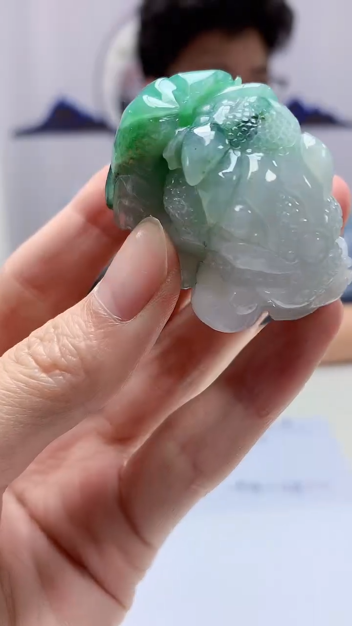 【闪购商品】定制翡翠未镶嵌4688zm-毛货挂件100