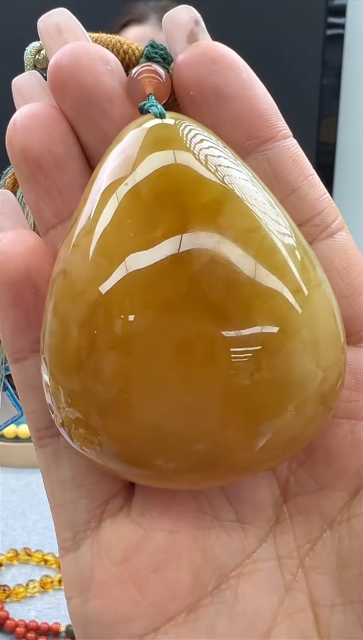 【闪购商品】琥珀颈饰未镶嵌893秒拍号