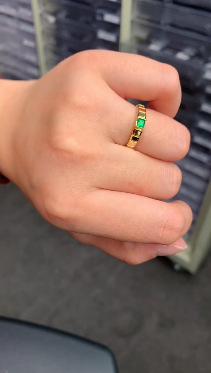 【闪购商品】祖母绿戒指18K金镶嵌15分 祖母绿戒指