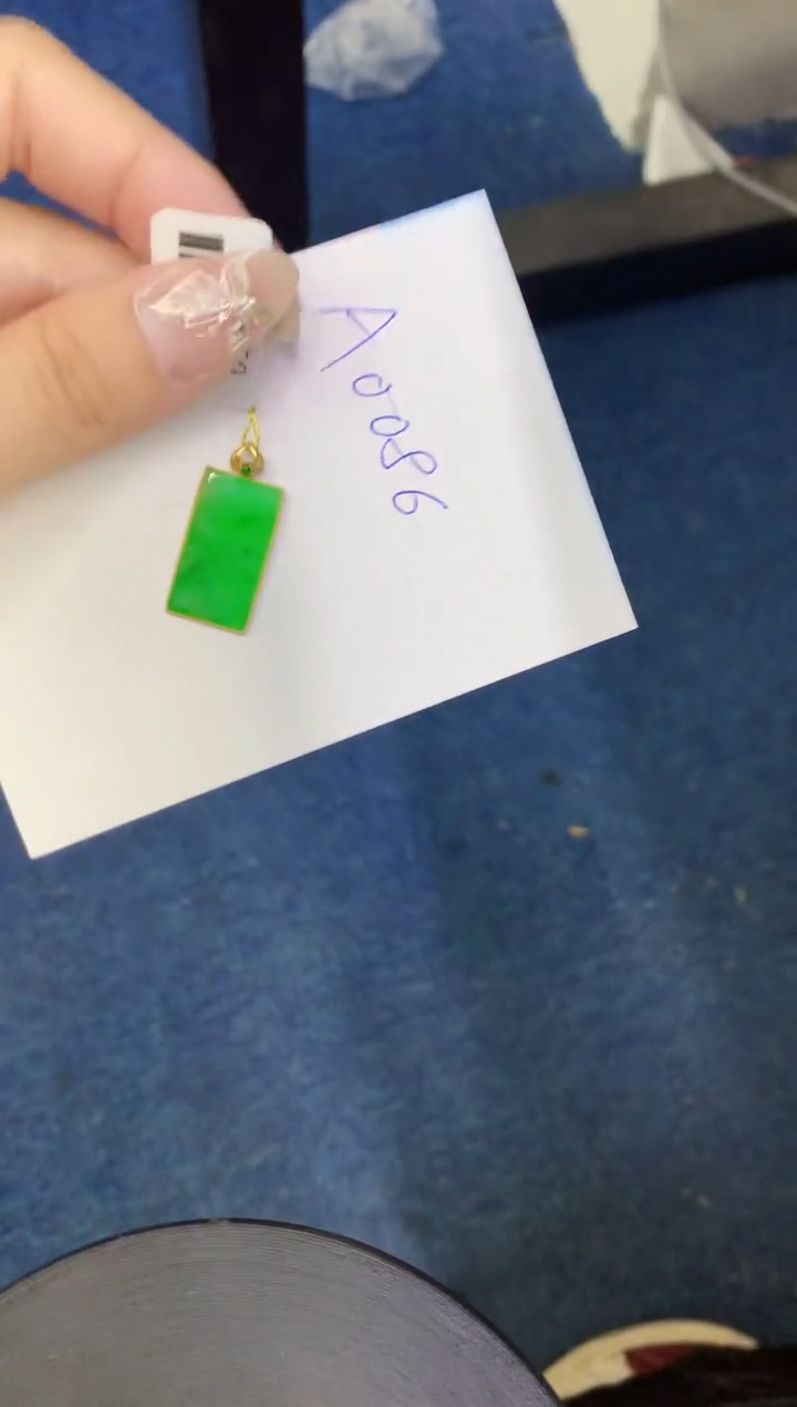 【闪购商品】翡翠颈饰18K金镶嵌000000000000