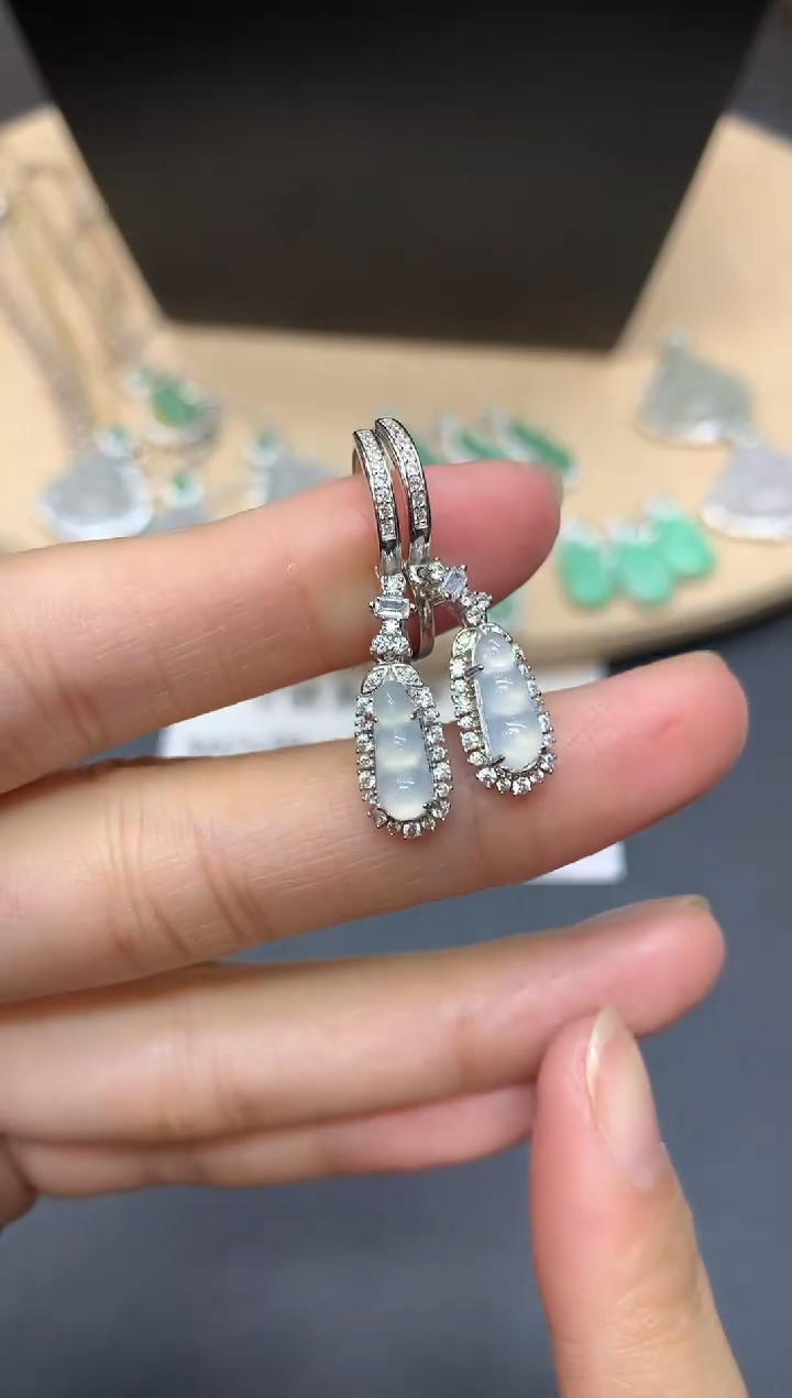 【闪购商品】翡翠耳饰银S925镶嵌福豆【多样性发其一】