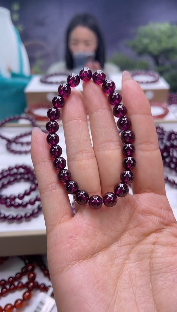 【闪购商品】石榴石手串未镶嵌紫牙乌帝王紫7mm+手串多样式发一