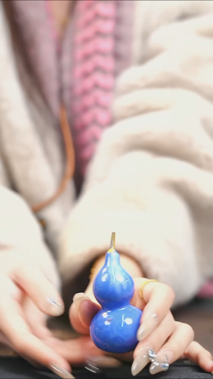 【闪购商品】XS367漂漆精致小手捻{未开口}