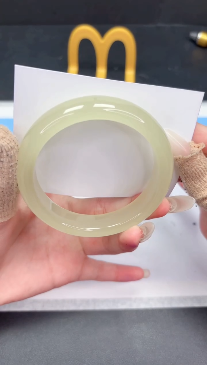 【闪购商品】石英质玉手镯未镶嵌478-59.8