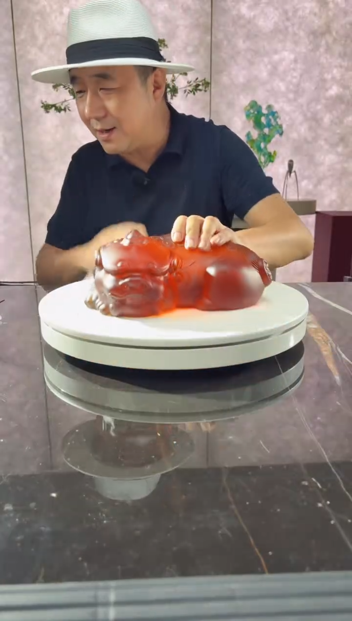 摆件璨石美学蜜蜡卧福貔貅