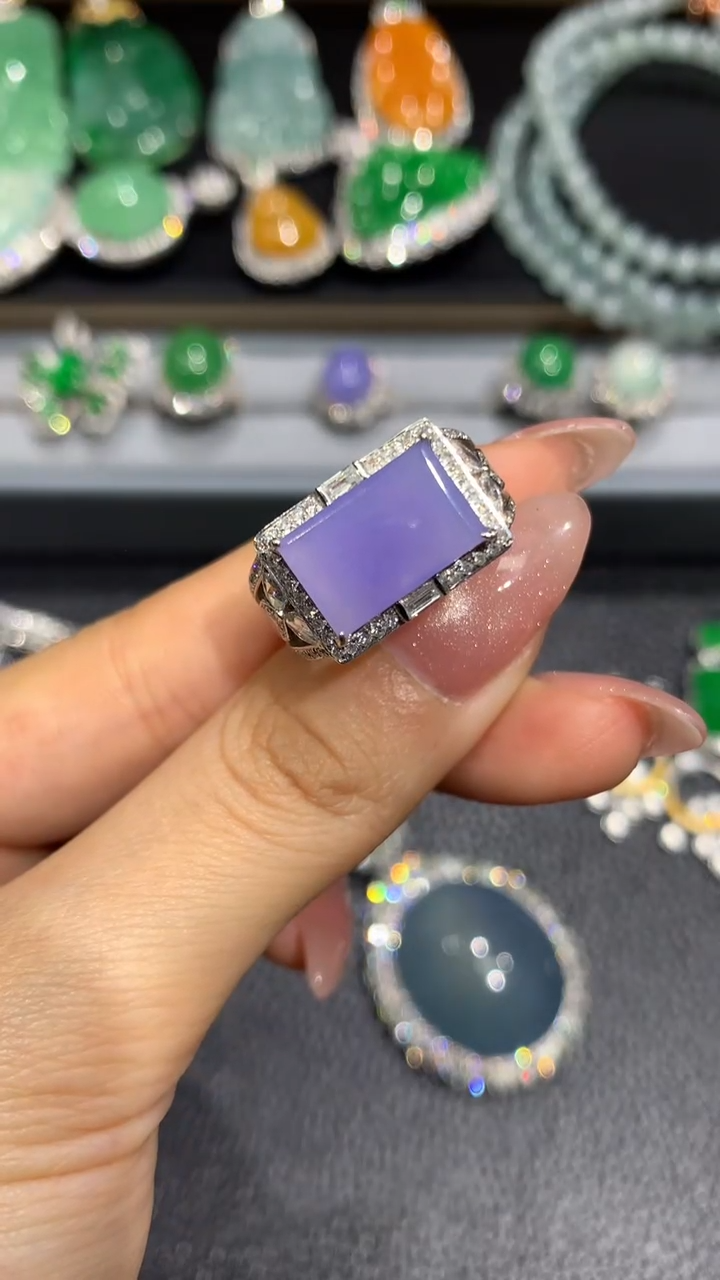 翡翠18K金镶嵌戒指30吊坠不含链