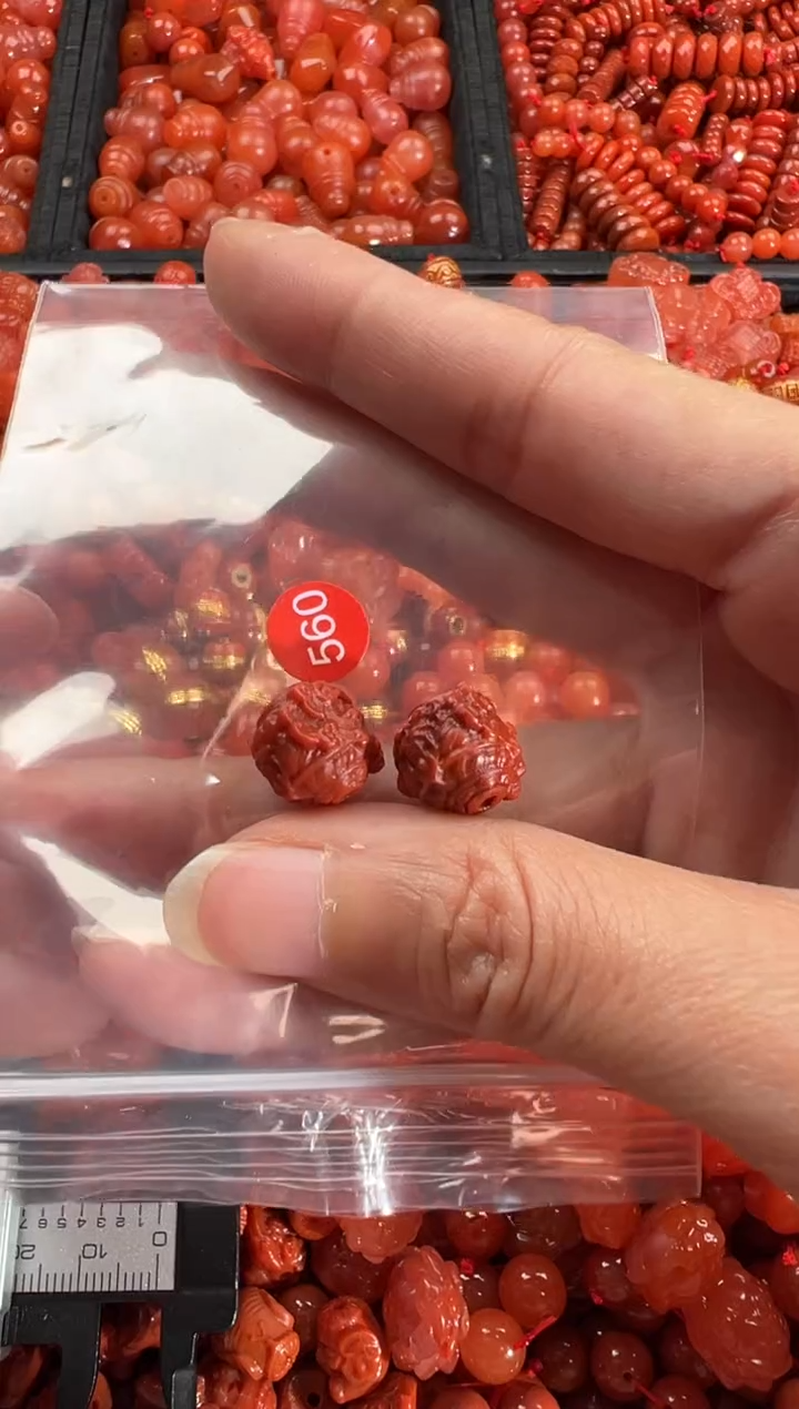 【闪购商品】南红玛瑙颈饰未镶嵌1