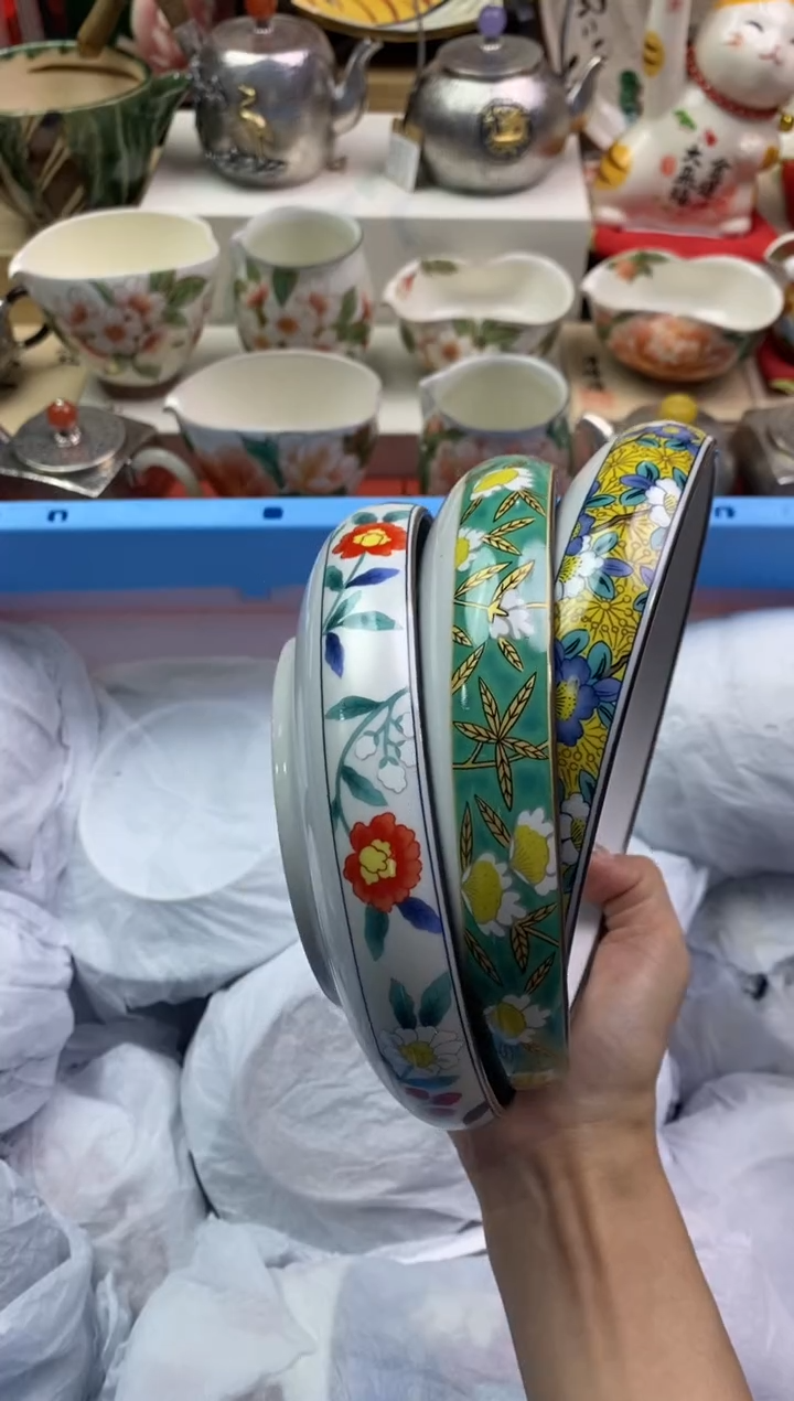【闪购商品】瓷片隆莲瓷器欢迎大家