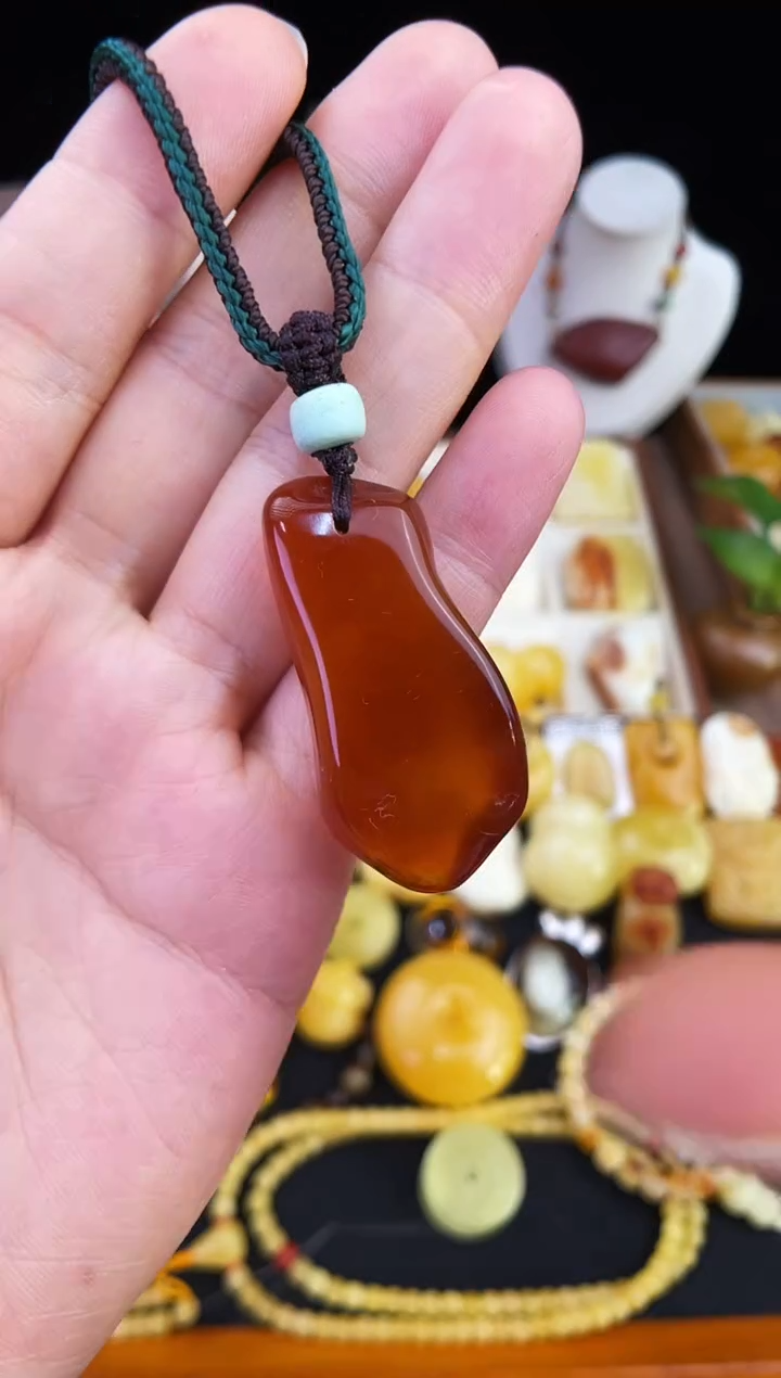 琥珀未镶嵌珠宝奇石柒月