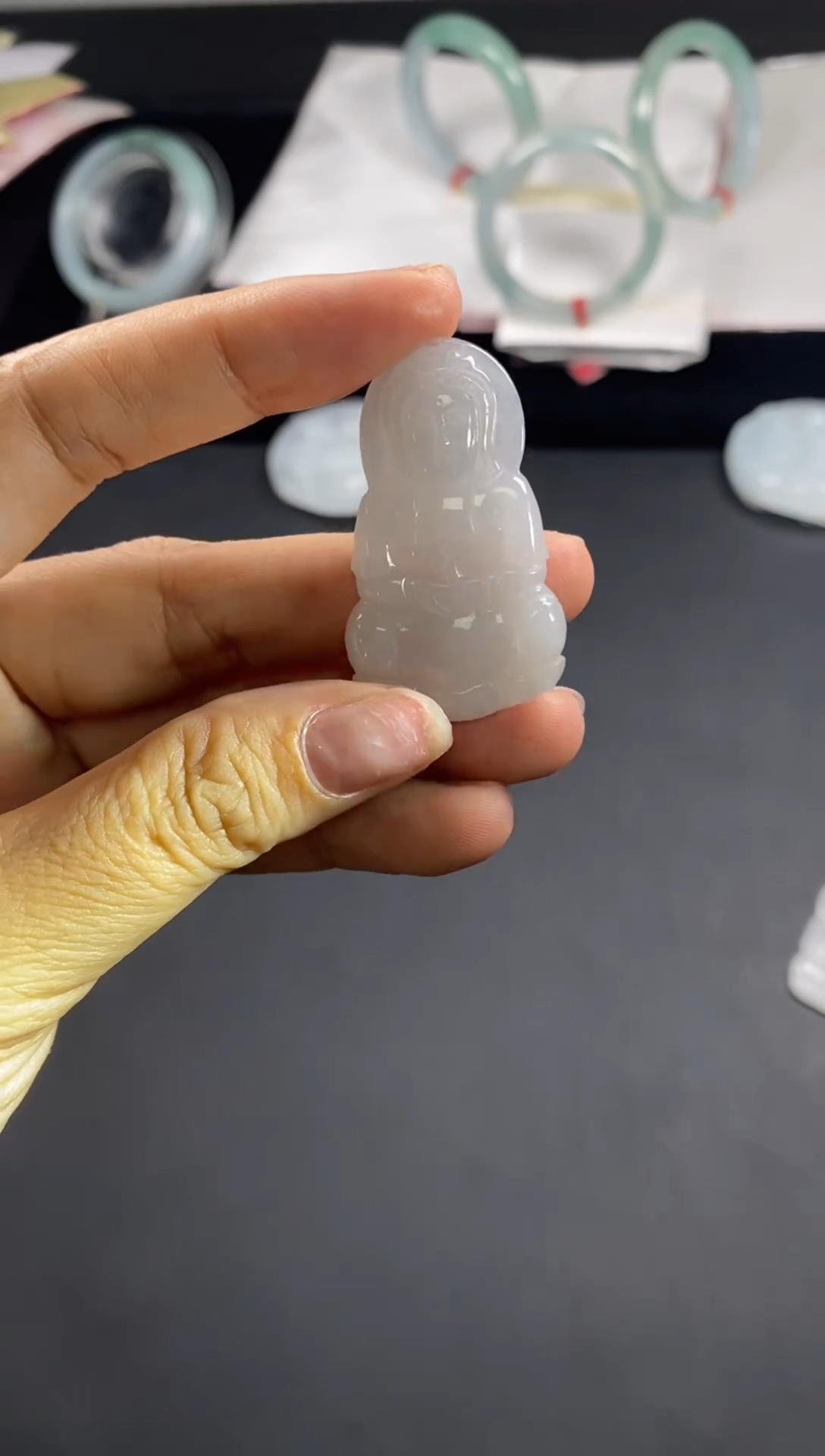 颈饰未镶嵌翡翠观音
