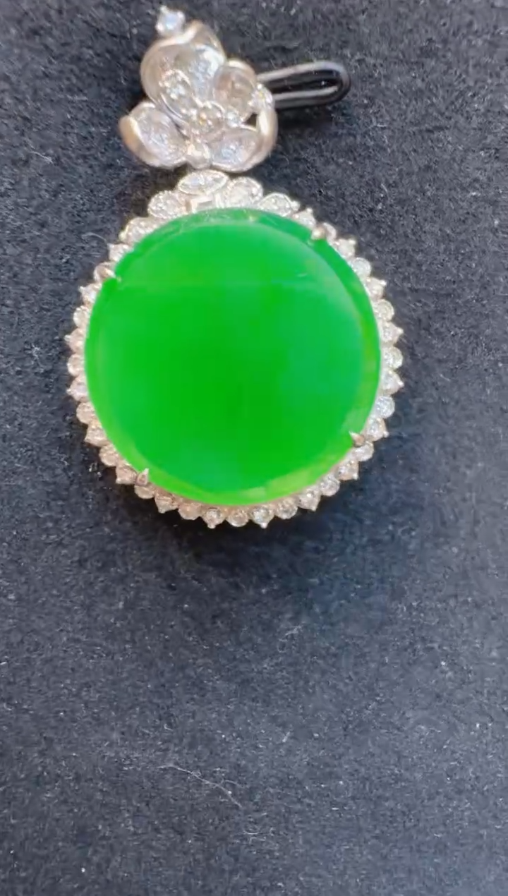 吊坠(不含链)18K金镶嵌翡翠多样性团购发一件