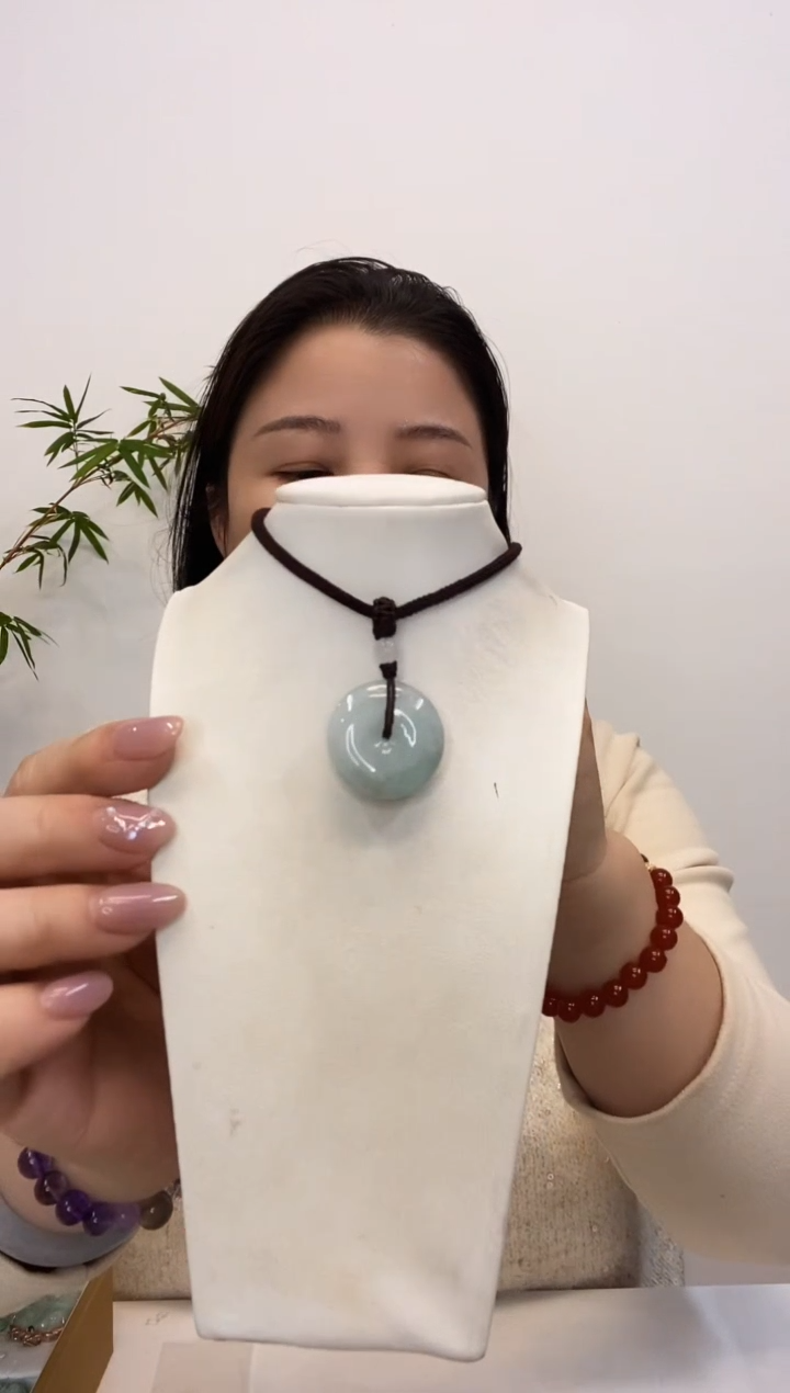 【闪购商品】翡翠颈饰未镶嵌平安扣