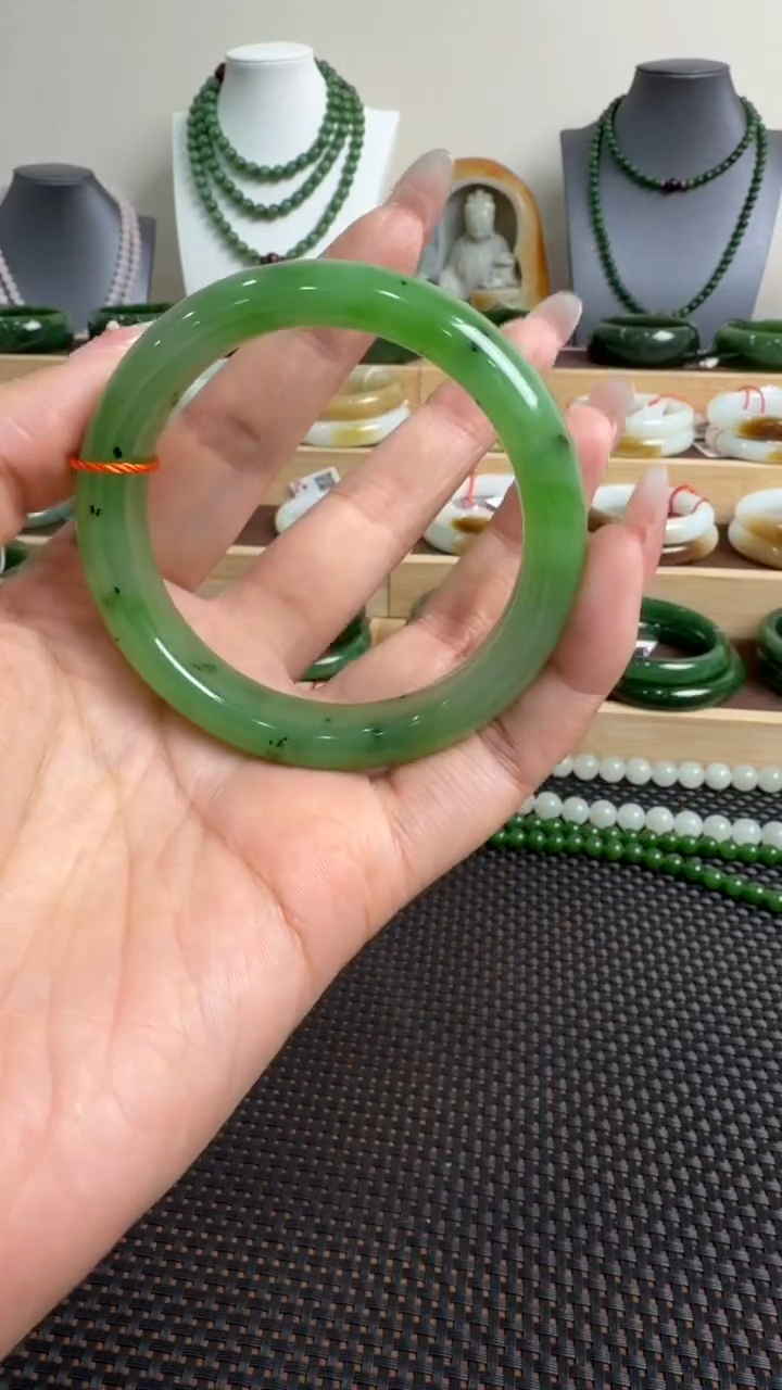 颈饰未镶嵌和田玉手镯53