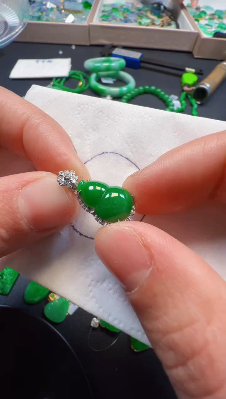 【闪购商品】定制翡翠18K金镶嵌3500元