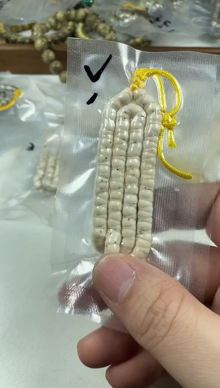 手串星月菩提货头原生态石玉料骨瓷白找星星大肠6mm（1颗星）