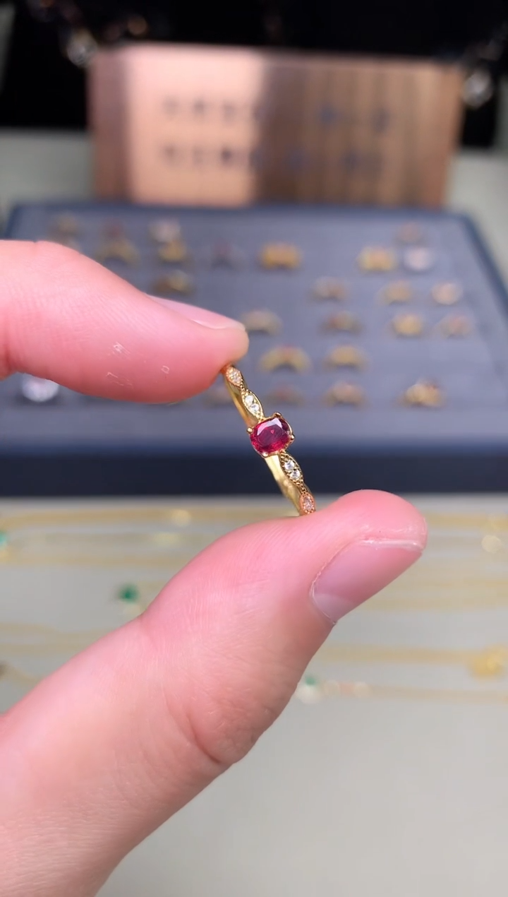 【闪购商品】红宝石戒指银S925镶嵌戒指