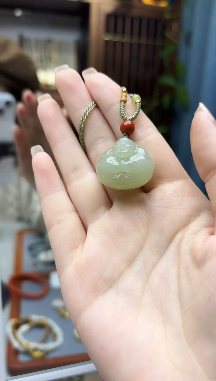 颈饰未镶嵌和田玉?*希和田玉抱抱佛吊坠DN
