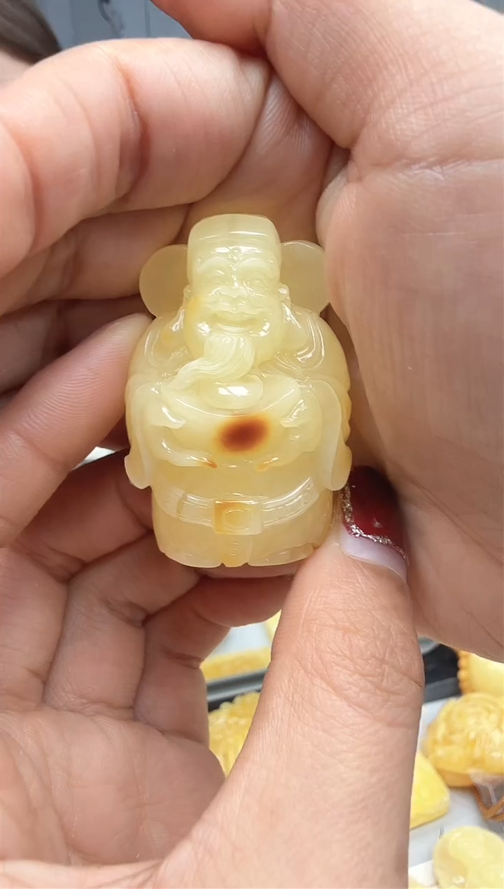 【闪购商品】琥珀裸石未镶嵌摆件