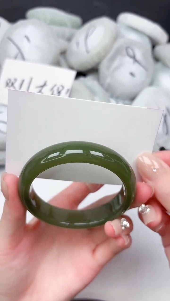 未镶嵌手镯石英质玉75-56.2