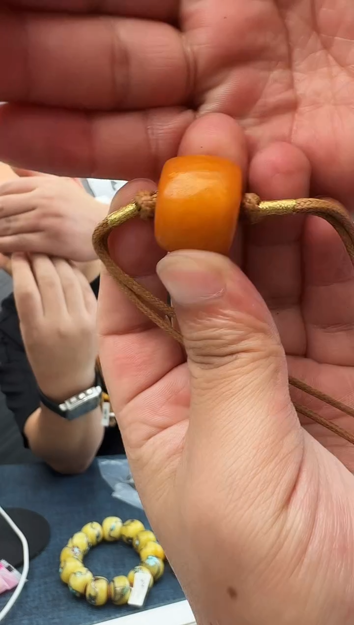 蜜蜡未镶嵌珠宝奇石假一罚十，·多样性发其一