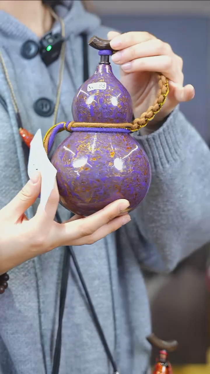 【闪购商品】XC190漆艺酒葫芦不包手串及旋转底座