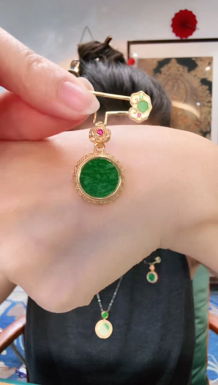 【闪购商品】翡翠颈饰未镶嵌吊坠