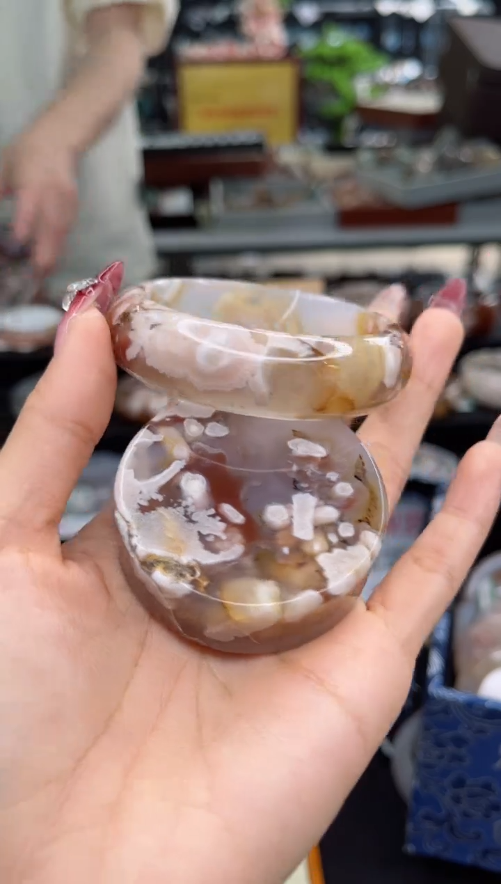 【闪购商品】石英质玉手镯未镶嵌55圈口（赠品镯心）3650105