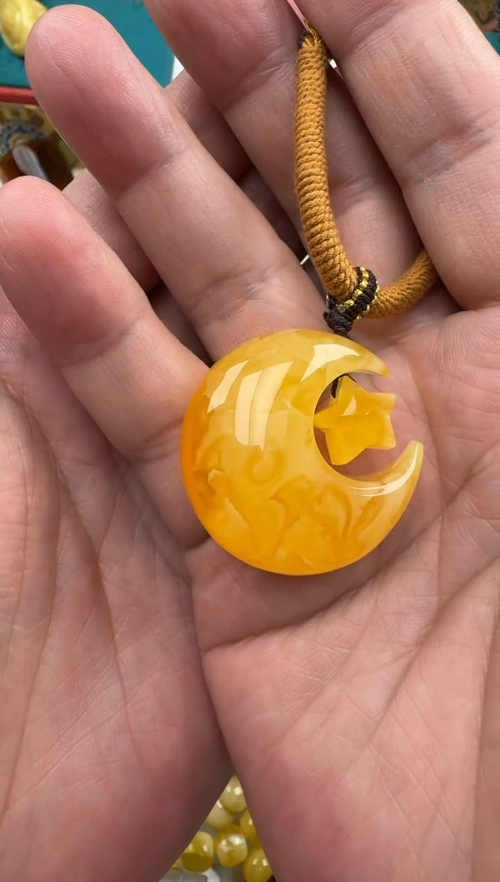 琥珀未镶嵌珠宝奇石星月吊坠HZ138