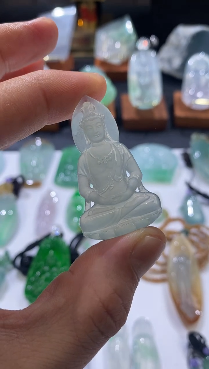 翡翠未镶嵌颈饰天然翡翠挂件