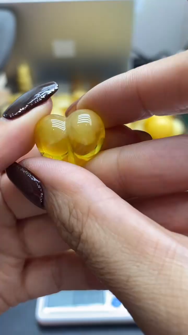 琥珀未镶嵌珠宝奇石2809