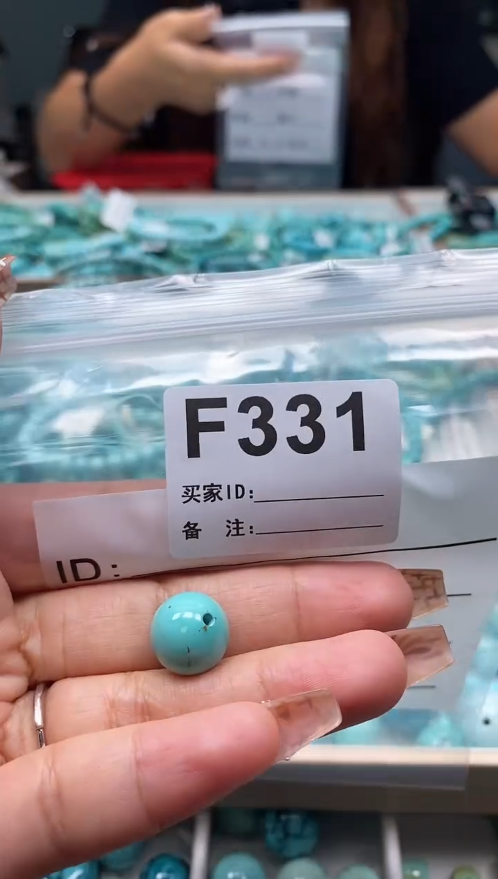 未镶嵌绿松石珠宝奇石.