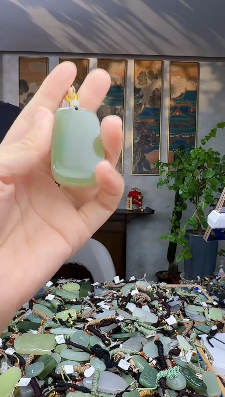 未镶嵌和田玉挂件拍一发一