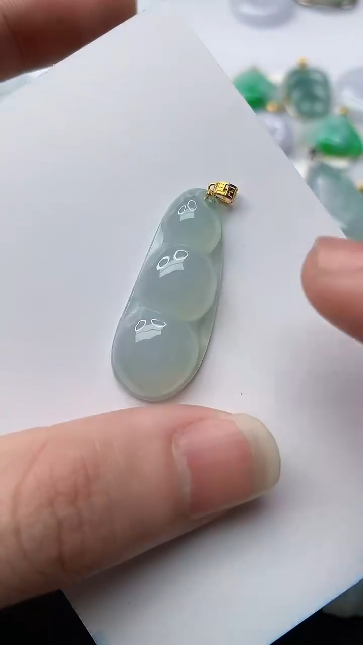 【闪购商品】翡翠颈饰18K金镶嵌44.......