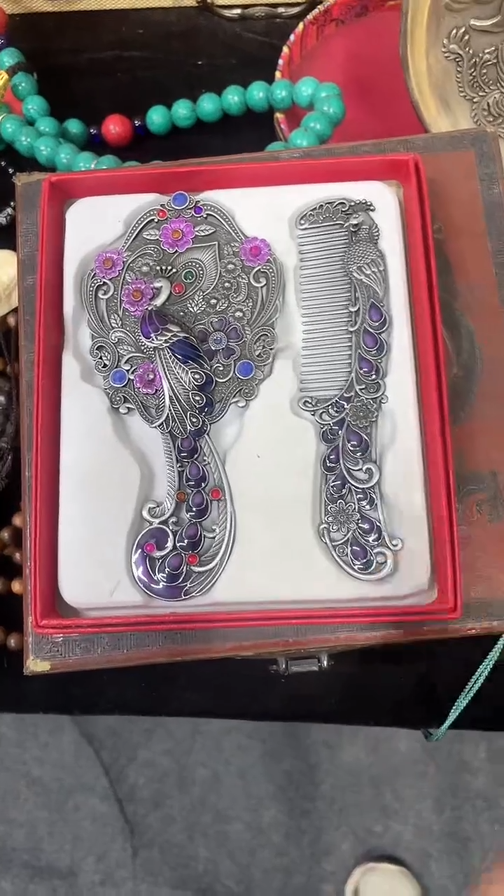 摆件主播推荐如图所示