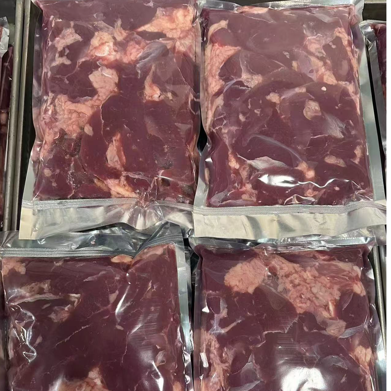 犬猫零食小牛碎肉增肌美毛壮骨狗狗零食喂狗牛肉