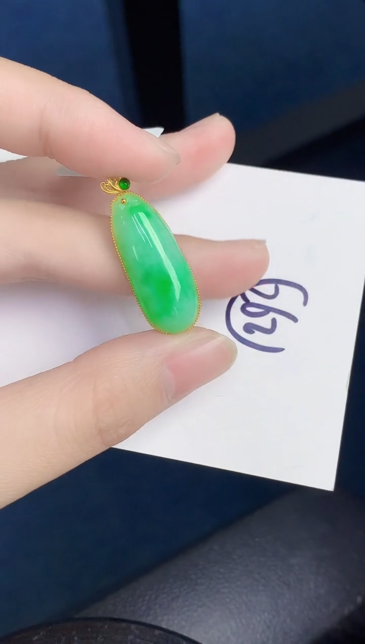 【闪购商品】翡翠颈饰18K金镶嵌000000000