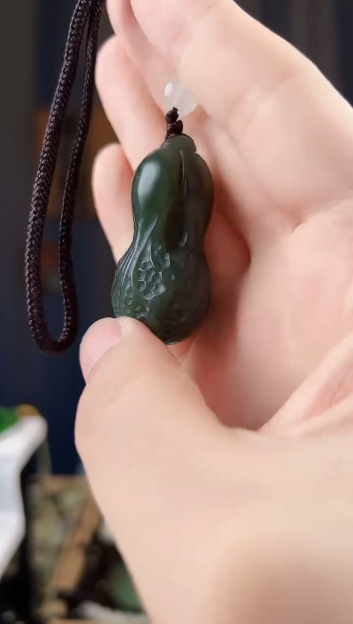 颈饰未镶嵌和田玉拍一发一，多样性发货