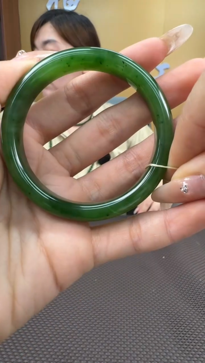 【闪购商品】和田玉手镯未镶嵌54