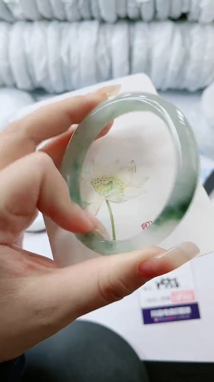 【闪购商品】石英质玉手镯未镶嵌多样性发货V556