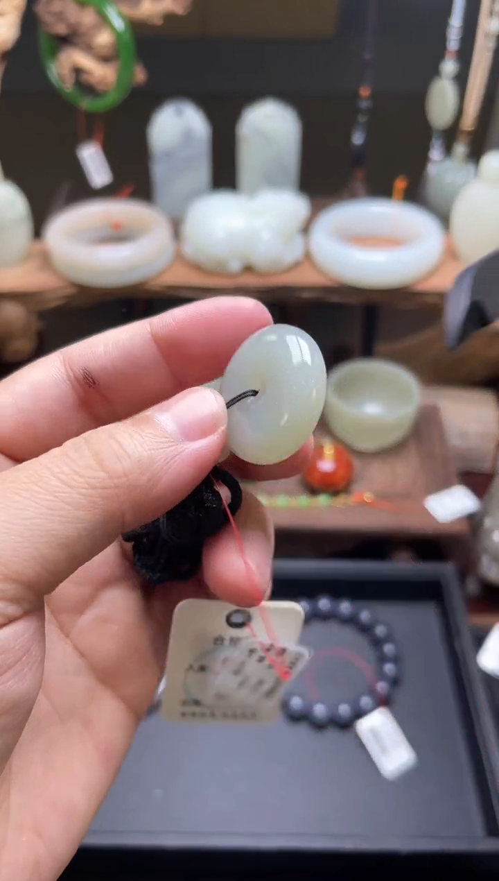 【闪购商品】和田玉吊坠未镶嵌且末青白 平安扣 9002906