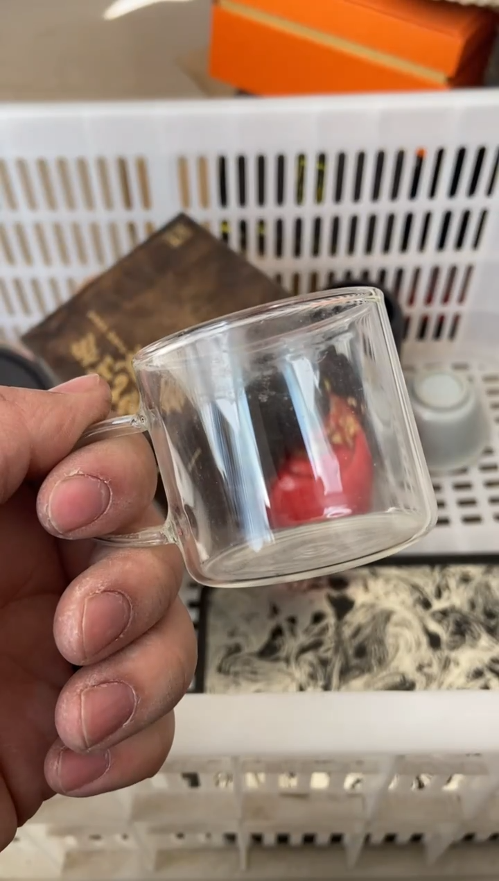 杯无运费险有瑕疵的摄影的产品有使用过的痕迹有点脏介意勿拍