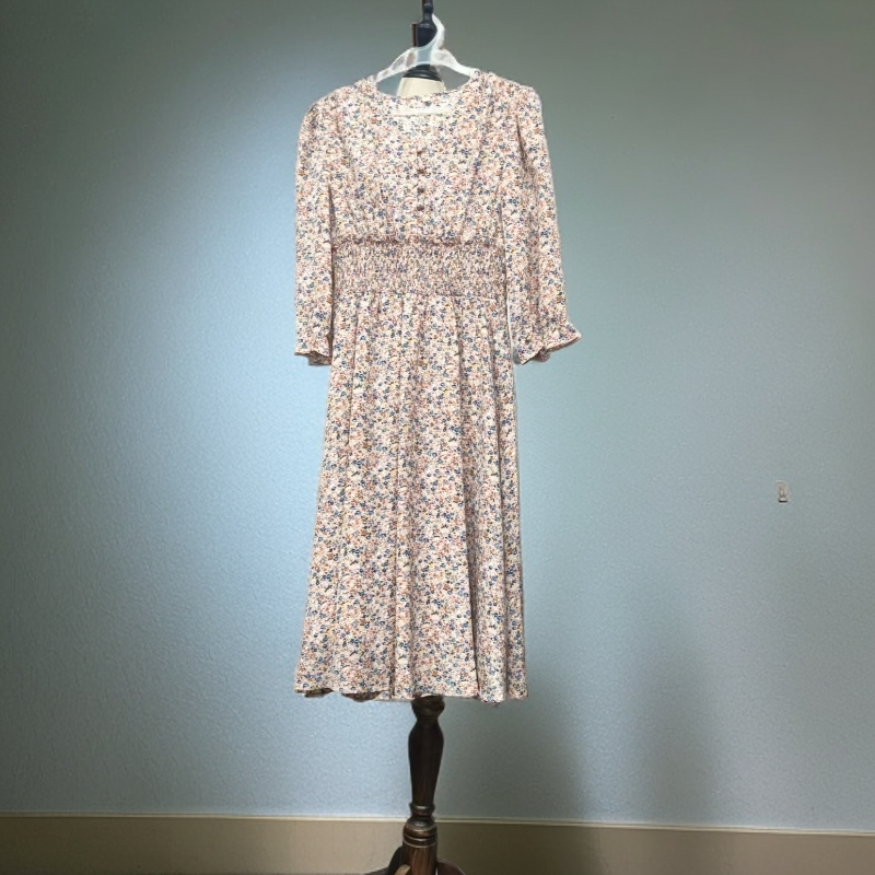 春季时尚V领清新碎花收腰连衣裙C589