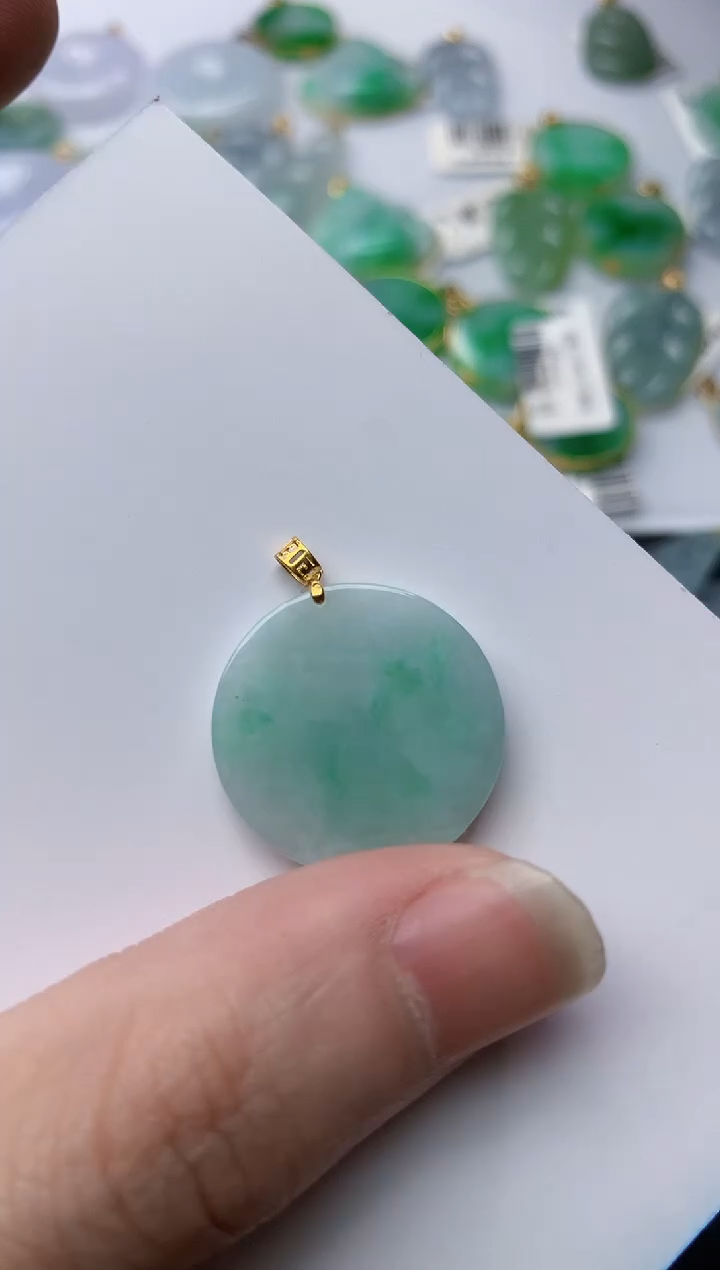 【闪购商品】翡翠颈饰18K金镶嵌83........