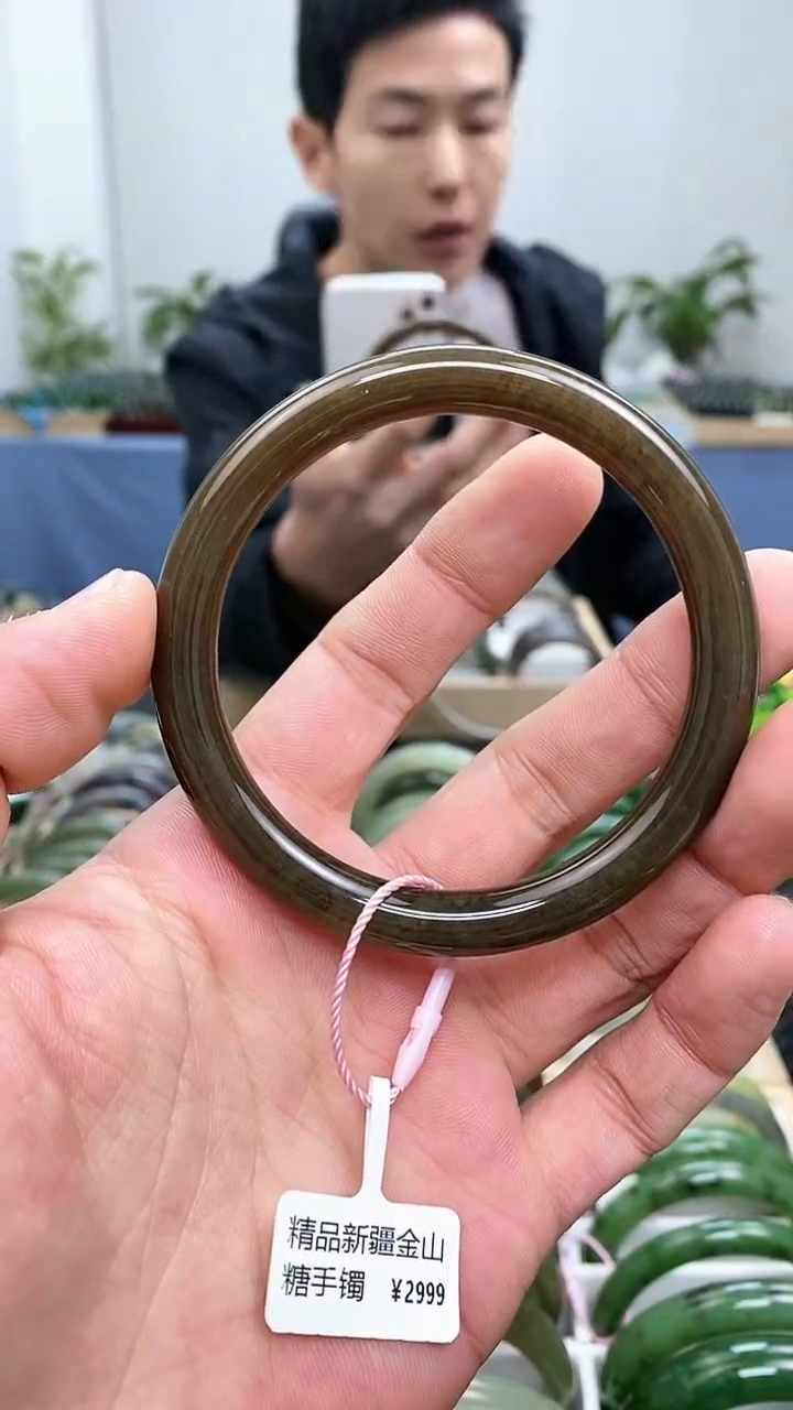 【闪购商品】和田玉手镯未镶嵌61.5