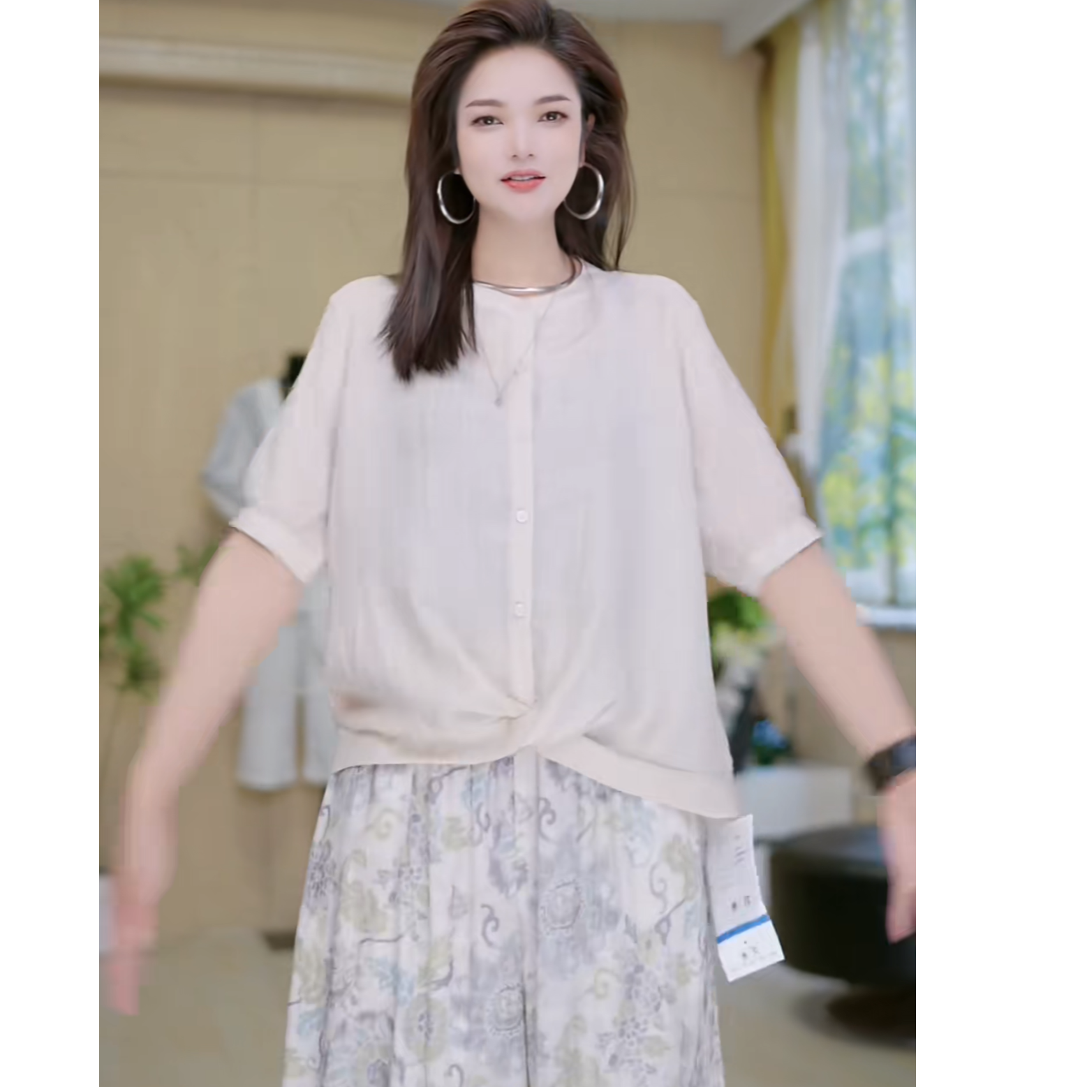 月月家/9535 夏季新款女装设计师款马甲衬衫百搭时尚无袖简约