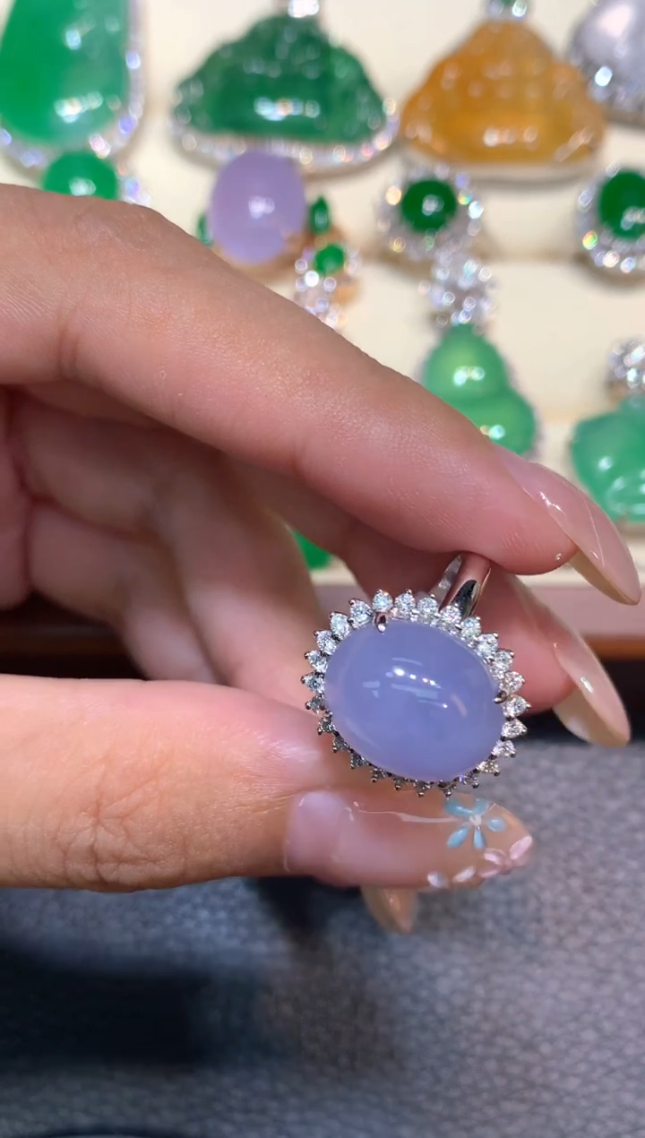 18K金镶嵌戒指翡翠1