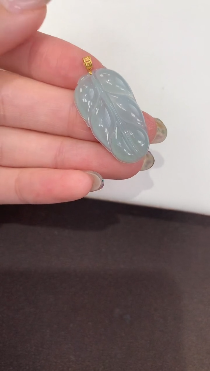 颈饰18K金镶嵌翡翠天然缅甸a货翡翠