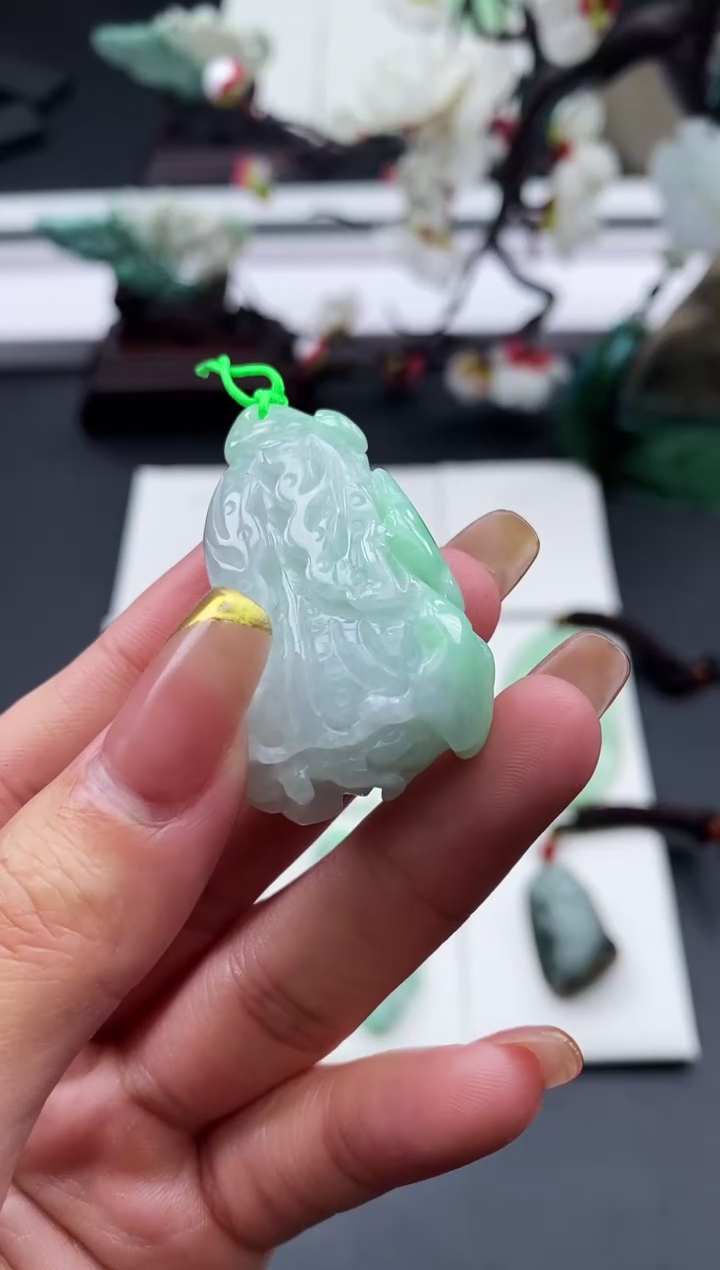 【闪购商品】翡翠颈饰未镶嵌天然缅甸A货翡翠